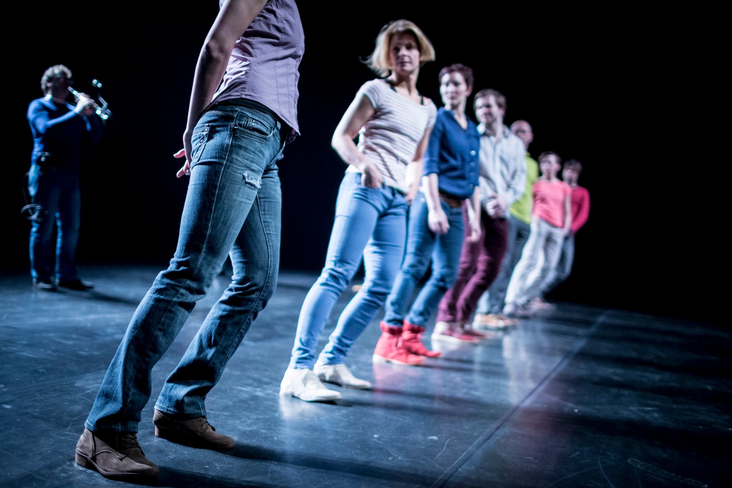 ヴェルテダンス「CORRECTION」公演の様子。（photo by Vojtech Brtnicky）