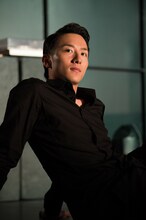 「喜びの歌」より、大貫勇輔。