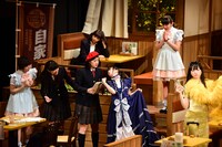 「ガールズビジネスサテライト」公演の様子。