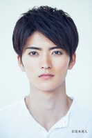 山本涼介