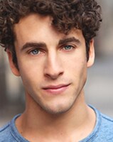 マーク役を演じるダニー・コルンフェルト。