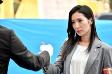 「IQ246～華麗なる事件簿～」より、真飛聖演じる今市種子。(c)TBS