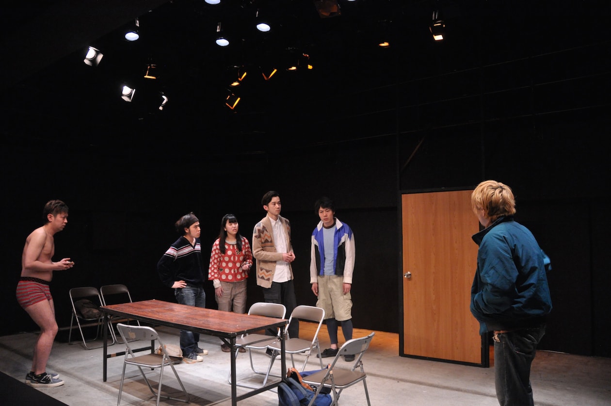 太宰治「走れメロス」から想を得た、水素74%の新作「外道の絆」