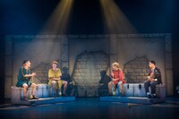 s**t kingz「Wonderful Clunker -素晴らしきポンコツ-」より。(c)Tadamasa Iguchi