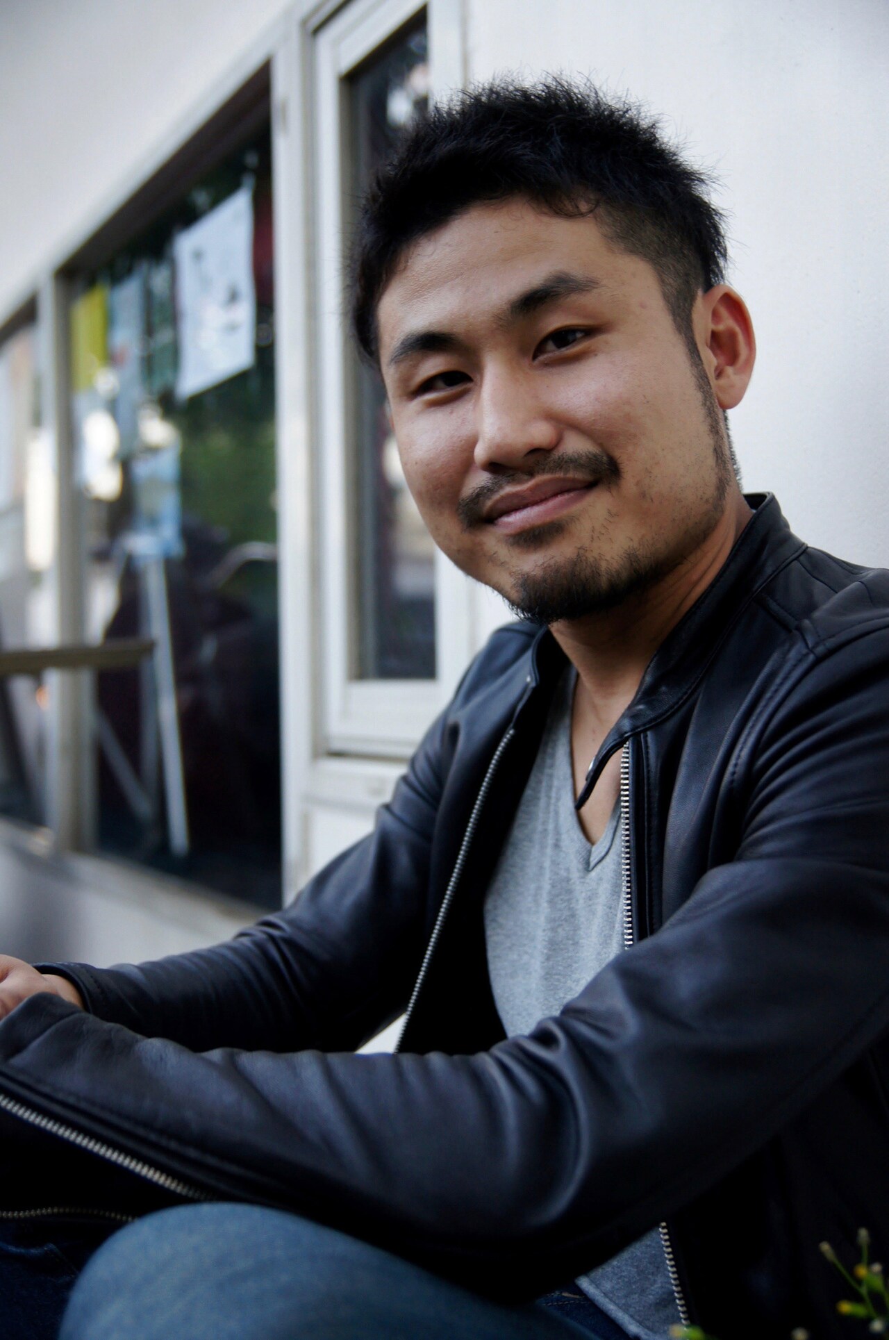 ルーレットを回してエピソード披露「夜話の会」に拙者ムニエル山岸拓生ら