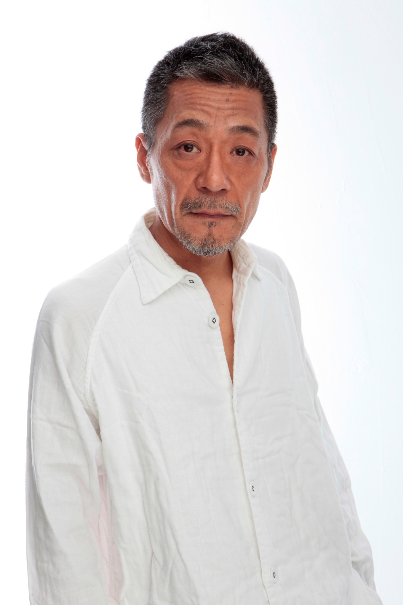 中嶋しゅう