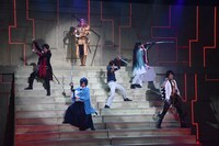 「ミュージカル『刀剣乱舞』～幕末天狼傳～」ゲネプロの様子。