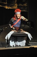 藤原一裕演じるトラジ。