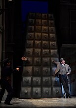 劇団四季ミュージカル「壁抜け男」公開舞台稽古より。（撮影：阿部章仁）