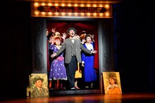 劇団四季ミュージカル「壁抜け男」公開舞台稽古より。（撮影：阿部章仁）