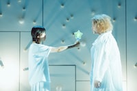 キティエンターテインメント・プレゼンツ「光の光の光の愛の光の」ゲネプロより。