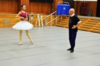 「白鳥の湖」リハーサルの様子。