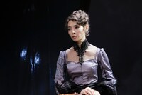 「幽霊」ゲネプロより。朝海ひかる演じるヘレーネ。