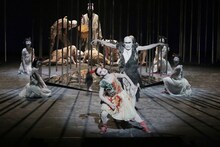 大駱駝艦「ムシノホシ」より。（撮影：川島浩之）