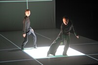 石山雄三/A.P.I.「QWERTY」（撮影：片岡陽太）