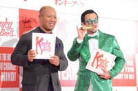 ブロードウェイ・ミュージカル「キンキーブーツ」来日版より、初日レッドカーペットの様子。