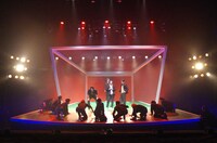 “チーム露”が出演した「露出狂」より。（撮影：御堂義乗）