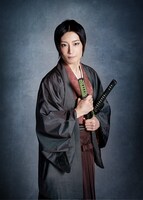 丸目聖人演じる森蘭丸。