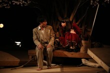 近藤公園・平岩紙 二人芝居「あたま山心中～散ル、散ル、満チル～」ゲネプロより。