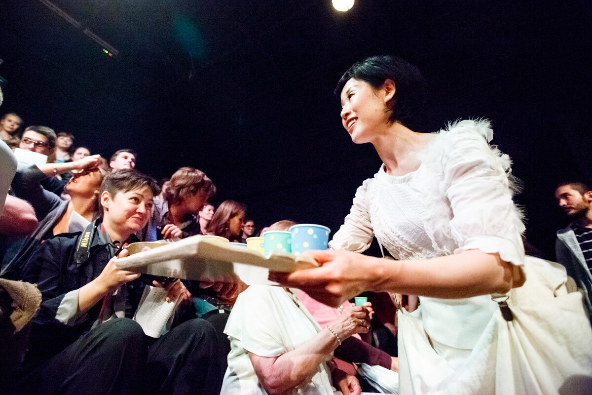 ロシアで上演された、地点「かもめ」より。