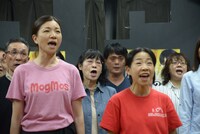 劇団扉座「歓喜の歌」パフォーマンスの様子。