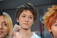 「ハイパープロジェクション演劇『ハイキュー!!』“烏野、復活！”」フォトセッションより、池尻隼人役の松田裕。