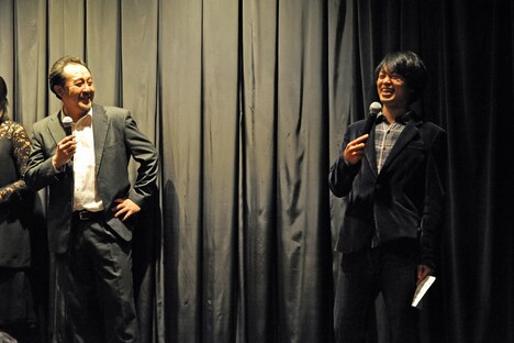 左から岩谷健司、師岡広明。