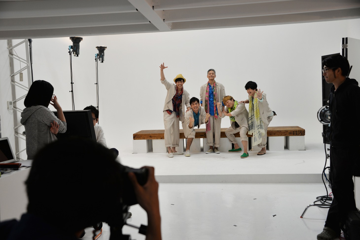 「THE CONVOY SHOW vol.32『asiapan』」ビジュアル撮影の様子。