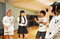 フラッシュモブの練習の様子。