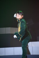 「ミュージカル『青春-AOHARU-鉄道』2 ～信越地方よりアイをこめて～」ゲネプロより、永山たかし演じる東海道新幹線。