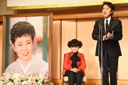 第2回「森光子の奨励賞」贈賞式より。