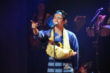 瑛太演じる小鰭光。