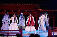 「嚴島神社 世界遺産登録20周年記念奉納行事 ミュージカル『刀剣乱舞』 in 嚴島神社」の様子。