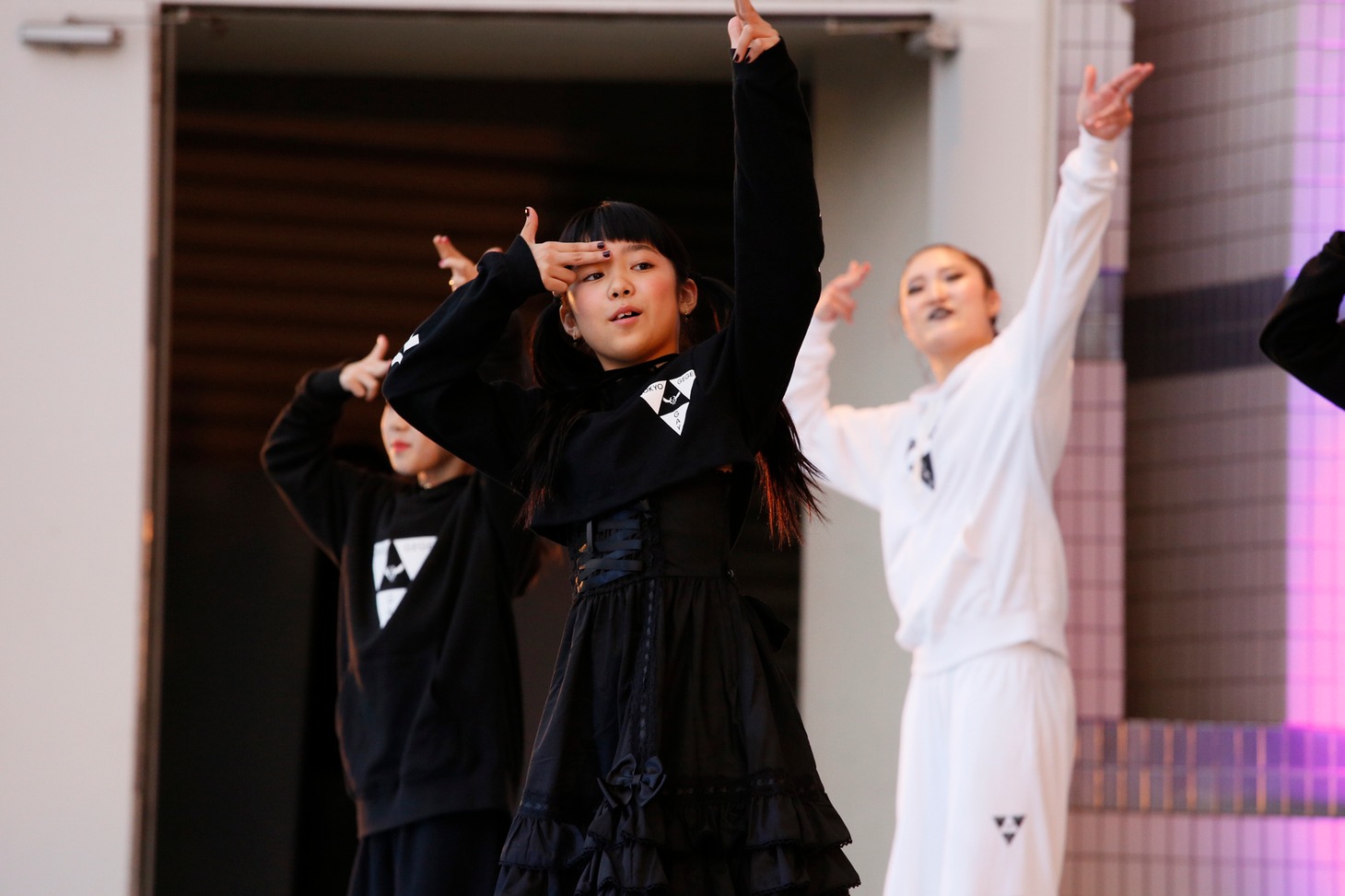 「Shibuya StreetDance Week 2016」より、フラッシュモブが行われたステージの様子。