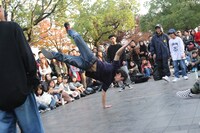 「Shibuya StreetDance Week 2016」より、BATTLE PARKの様子。