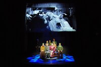 世田谷パブリックシアター ＋ KERA・MAP#007「キネマと恋人」より。（撮影：御堂義乗）