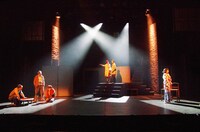 世田谷パブリックシアター ＋ KERA・MAP#007「キネマと恋人」より。（撮影：御堂義乗）