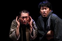 過去に上演された「珈琲法要」より。（撮影：田中流）