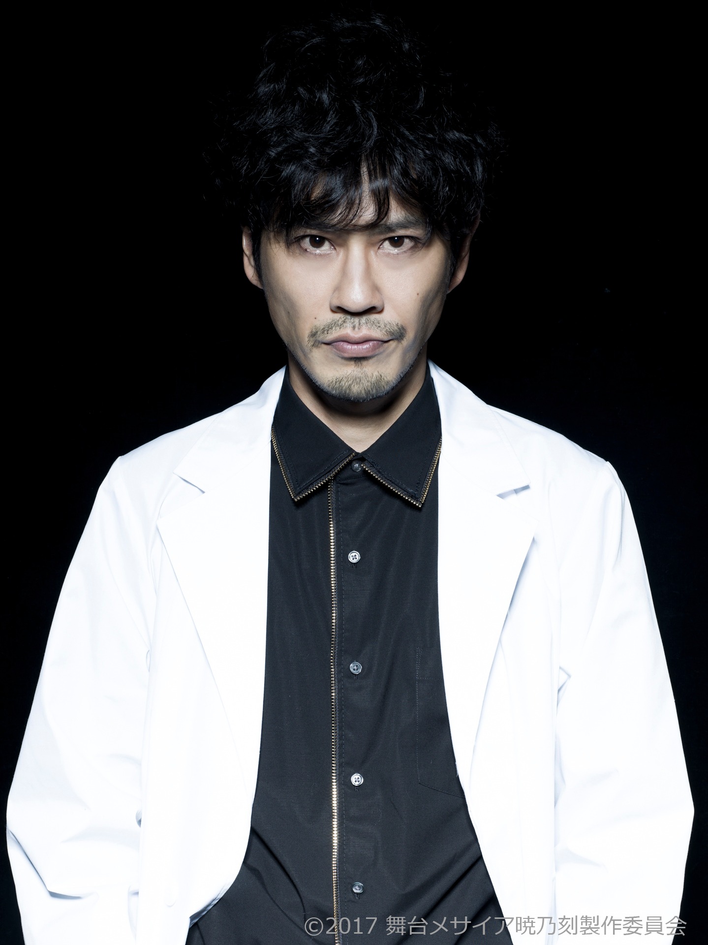 大塚公祐演じるDr.THREE。