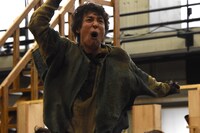 「ノートルダムの鐘」稽古より。カジモド役候補の海宝直人。