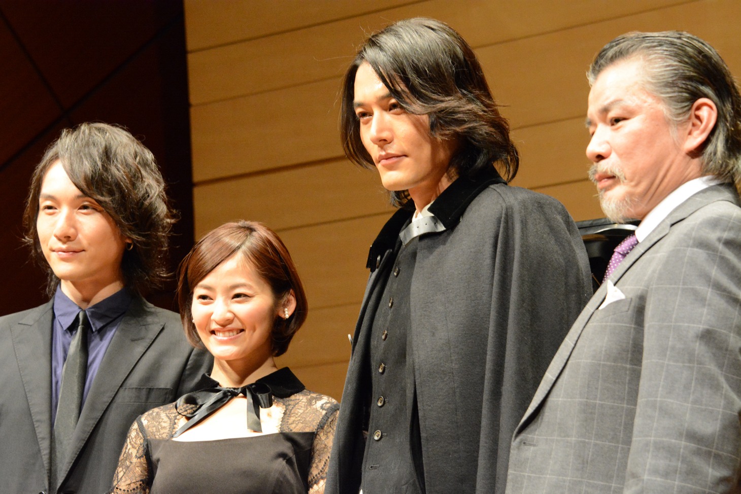 「『デルフィニア戦記』第一章」の公開製作発表より。左から細貝圭、佃井皆美、蕨野友也、山本亨。