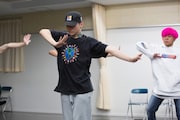 Team MIKEYの稽古の様子。