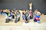 劇団プレステージ×ヨーロッパ企画「突風!道玄坂歌合戦」公開稽古の様子。