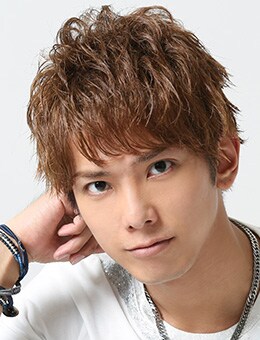 釈村帝人役の平牧仁。