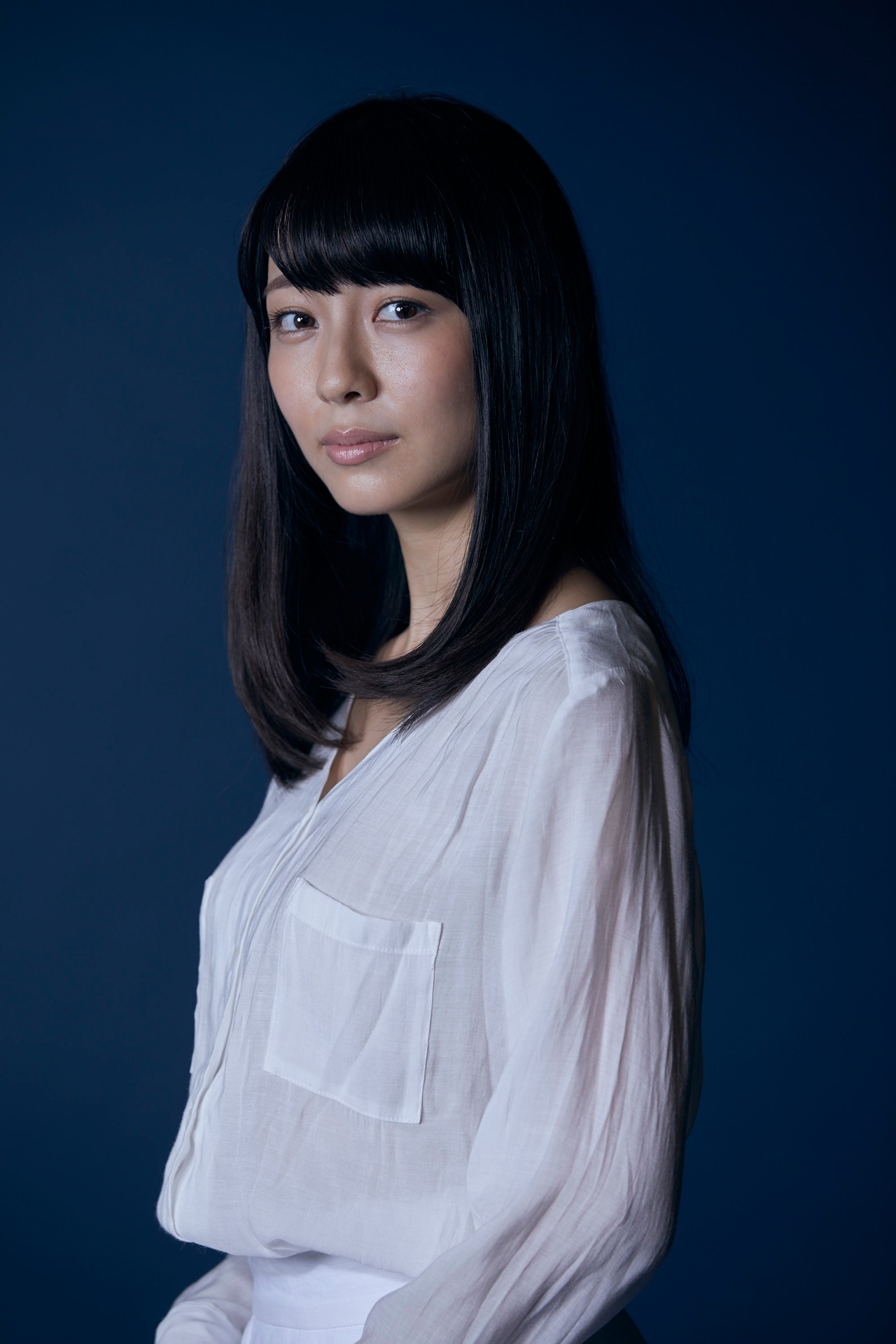 小島梨里杏