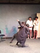 「新年工場見学会」過去公演より。