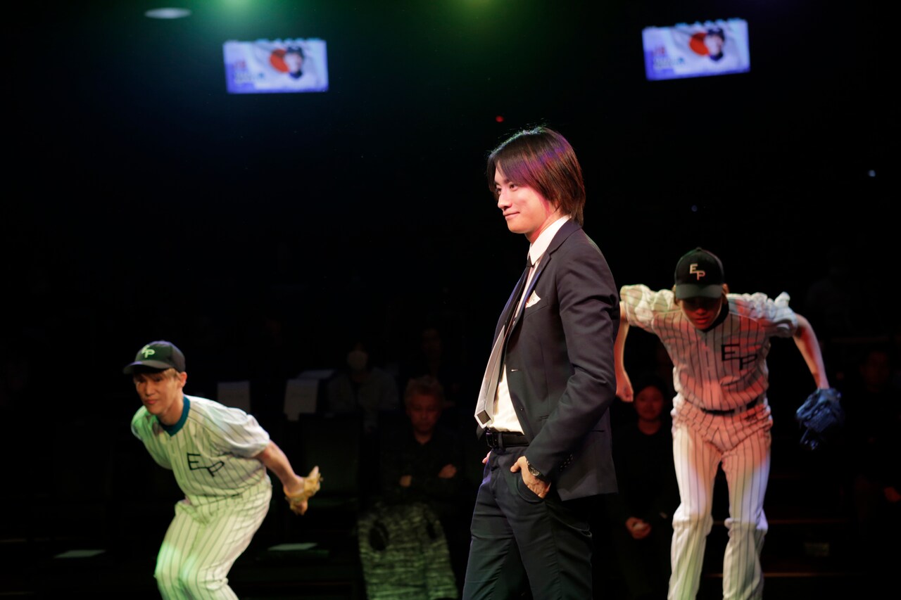 演出の藤田俊太郎「Take me out」開幕で「この作品をはやく届けたい」