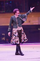 崎山つばさ演じる石切丸。 撮影：岸隆子（Studio Elenish）、安田新之助