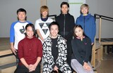 エン*ゲキ#02「スター☆ピープルズ!!」囲み取材の様子。上段左からオラキオ、赤澤燈、井澤勇貴、吉田仁美。下段左から池田純矢、鈴木勝吾、透水さらさ。