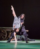 ロイヤル・バレエ「アナスタシア」より。(c)Tristram Kenton